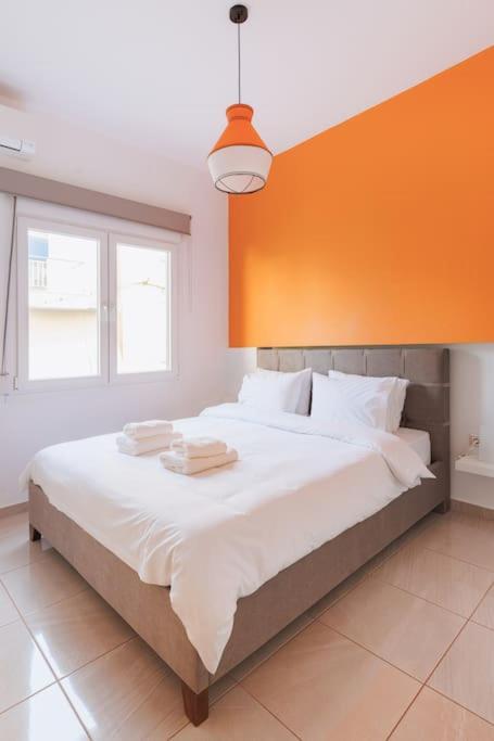 Colourful Cosy At Panormou Metro Station Apartment Athens
